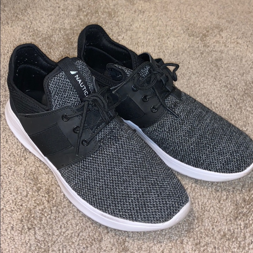 Nautica tennis shoes